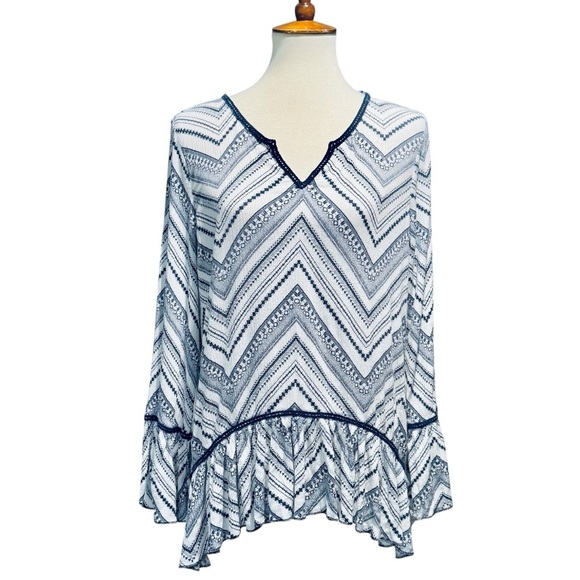 living doll Los Angeles Tops - Geometric Patterned Asymmetric Top in Blue & White by Living Doll, Size XL